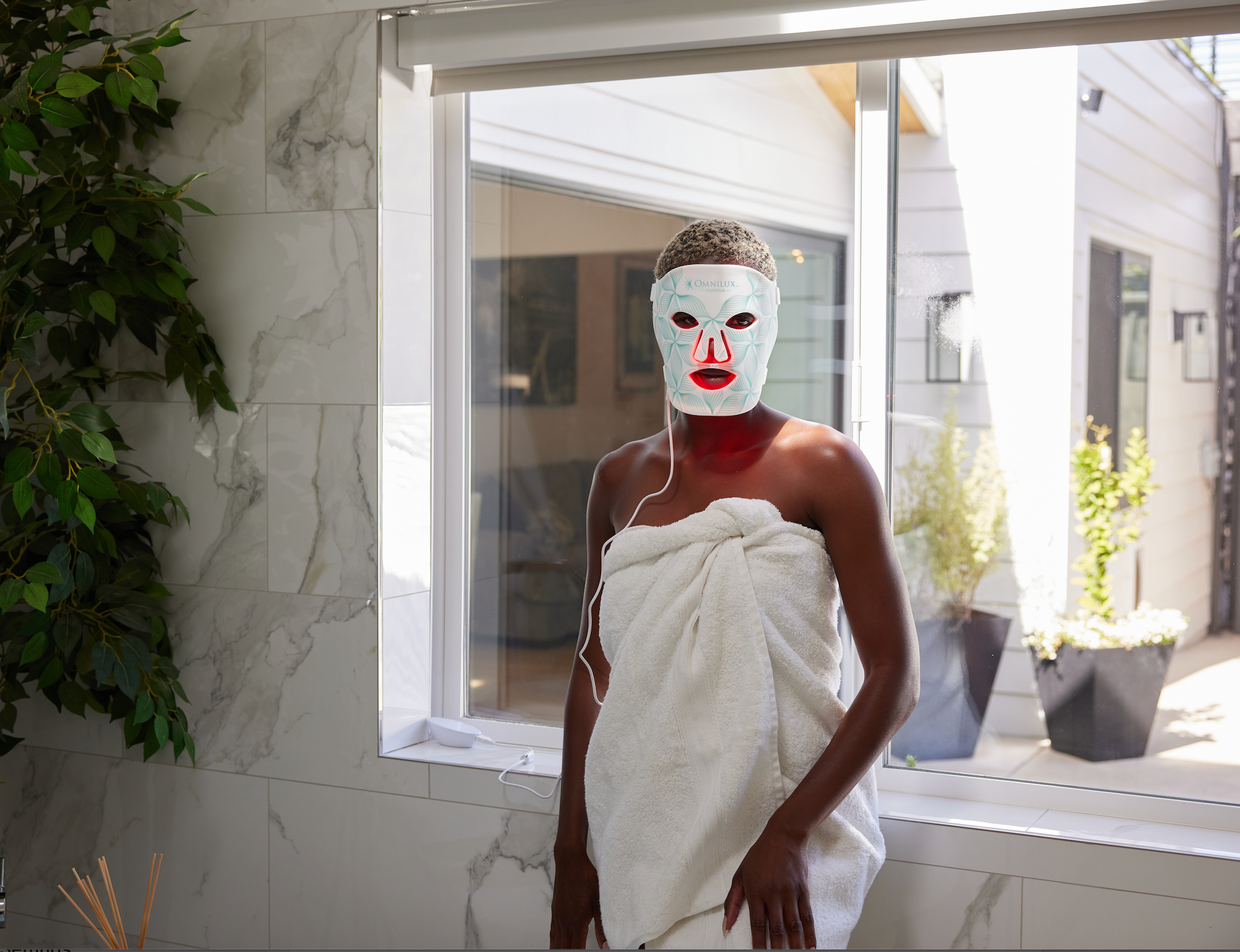 Omnilux LED Mask-Contour